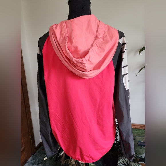 PINK windbreaker, pink and grey, XS - Picture 7 of 8